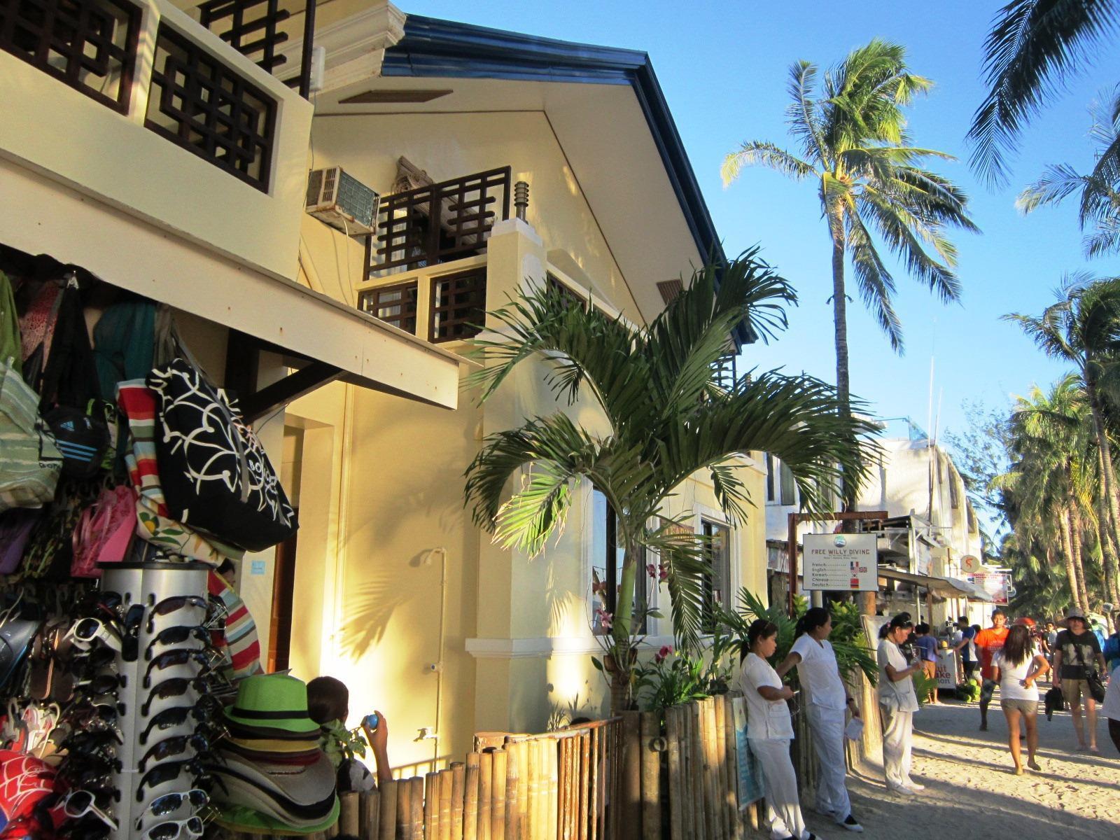 Casa Fiesta Resort Boracay Island Екстер'єр фото